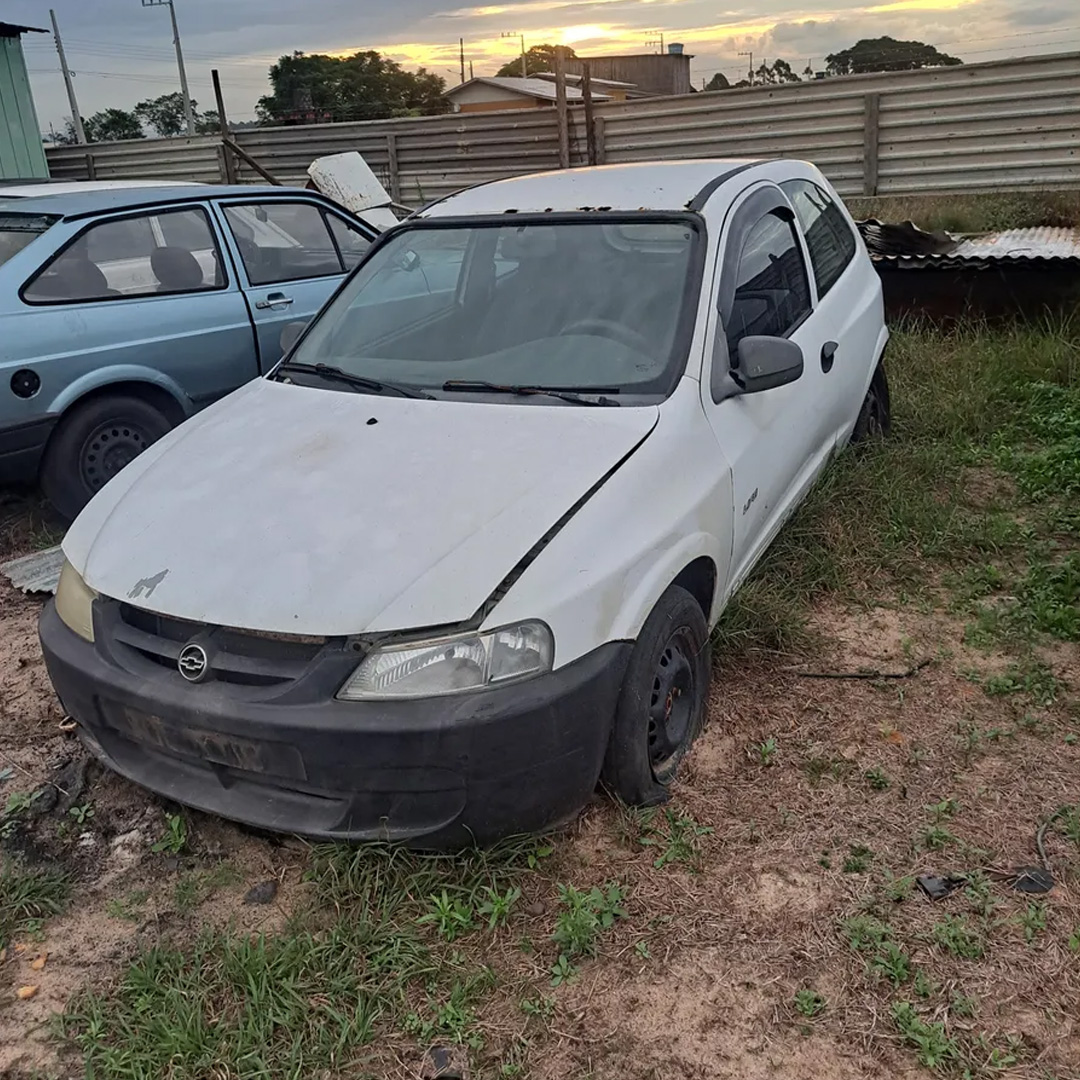 Sucata Gm Celta 1.0 2004 Básico Para Retirada De Peças (Usado)