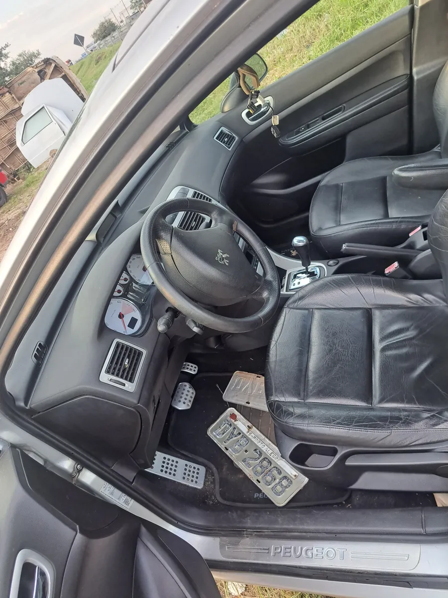 Sucata Peugeot 307 2008 2.0 Automatico Retirada De Peças (Usado)