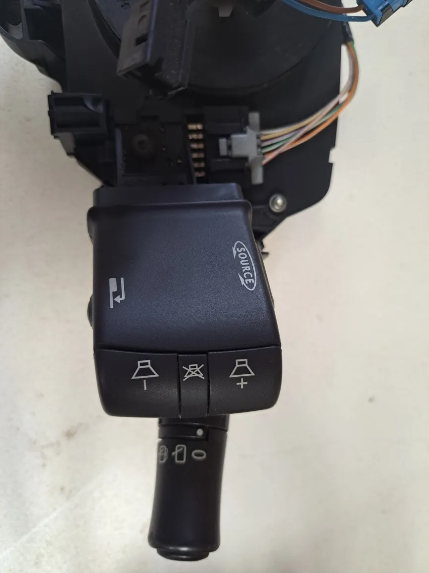 Chave Seta Renault Megane 2007 A 2011 Comando De Som Valeo (Usado)