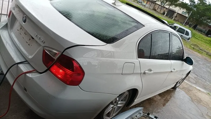 Bmw 325i 6c 2007 - Sucata Para Retirada De Peças (Usado) - Imagem 6