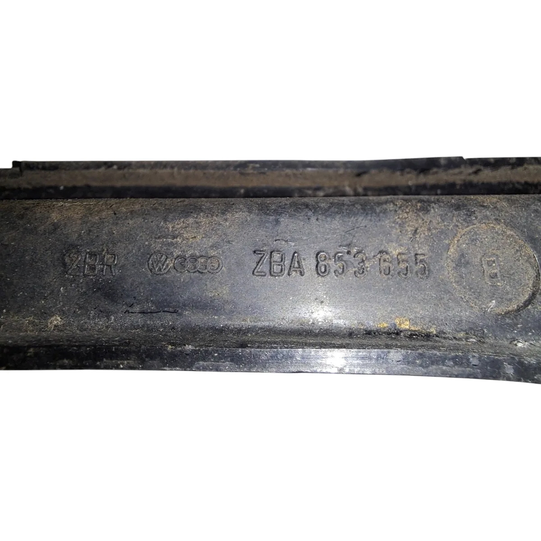 Moldura Farol Esquerdo Volkswagen Passat 1985 Original Vw (Usado) - Imagem 5