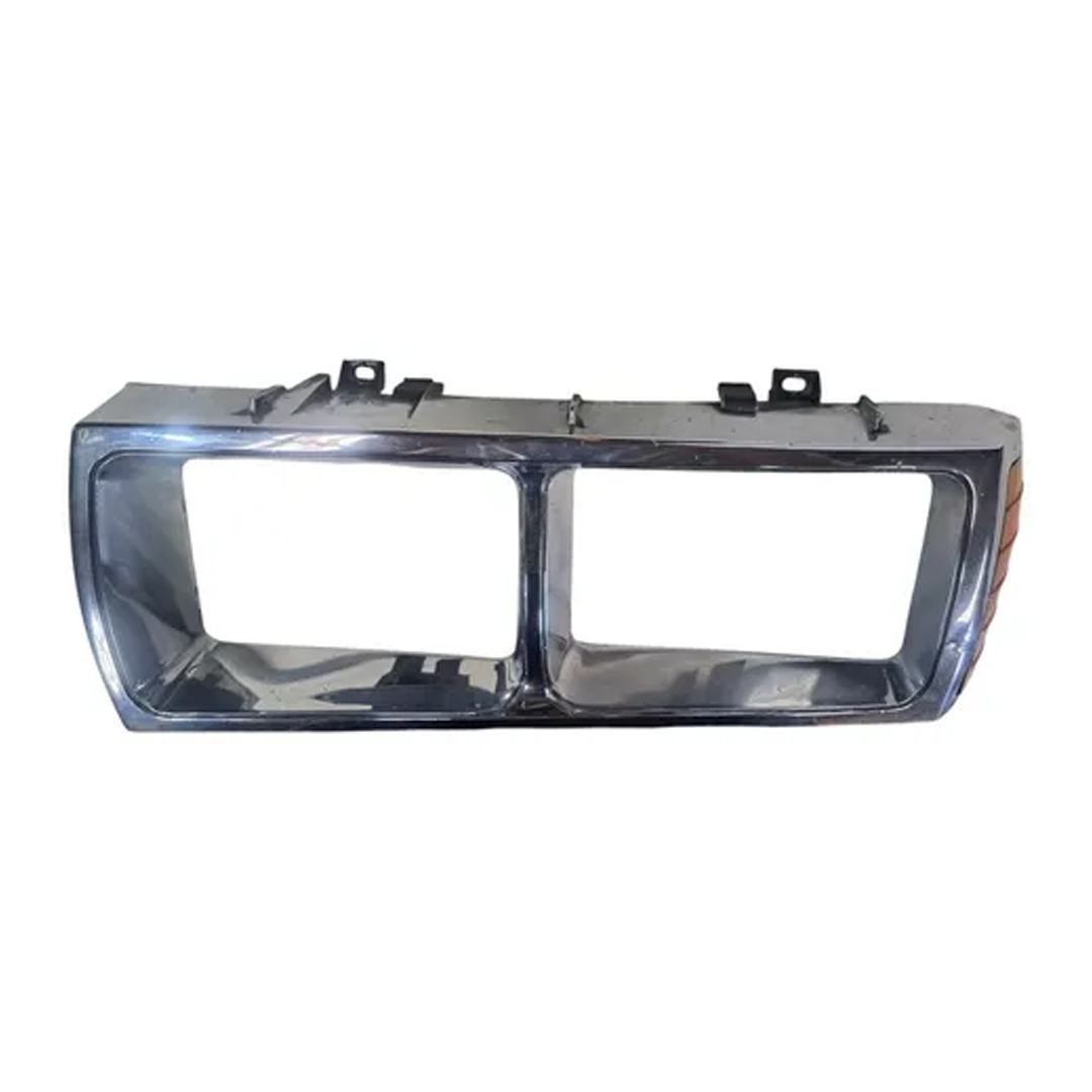 Moldura Farol Esquerdo Cromada Vw Passat 1985 Original Vw (Usado) - Imagem 3