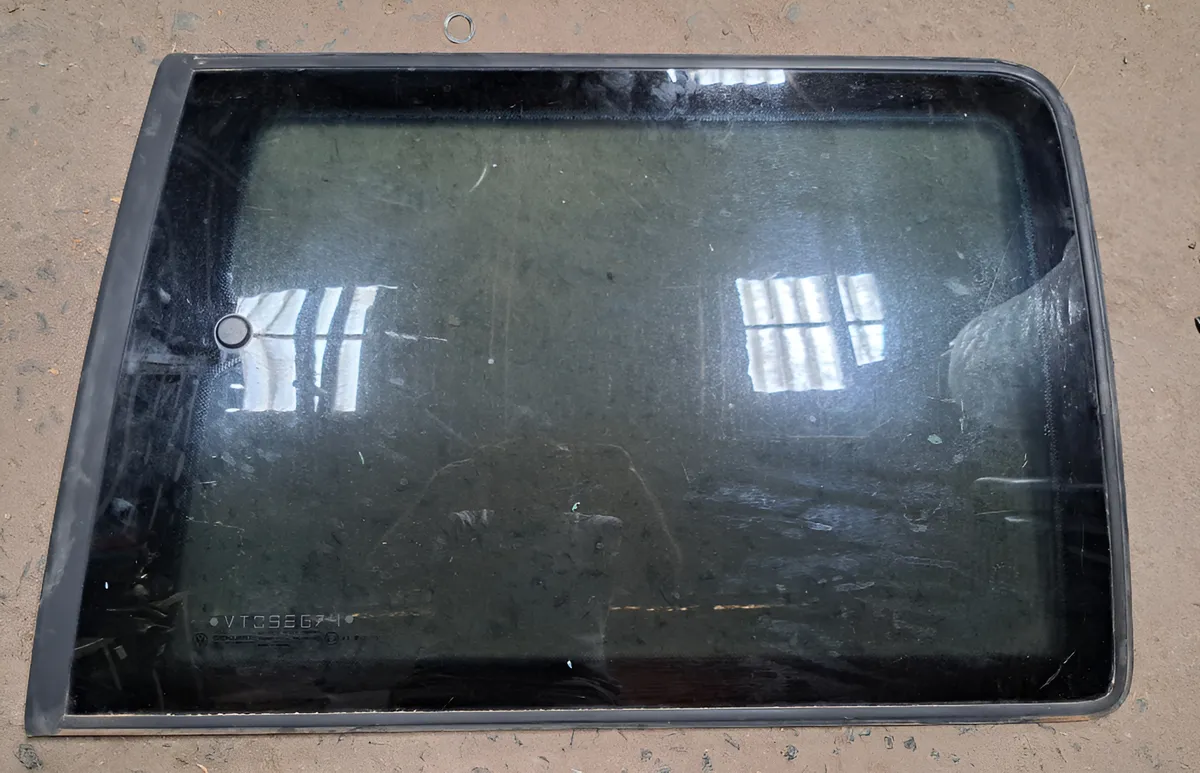 Vidro Lateral Traseiro Direito Basculante Vw Parati G2 1996